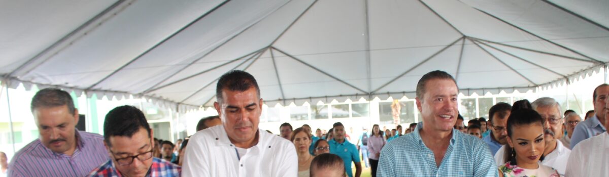 Inaugura Gobernador del Estado Instalaciones de Universidad Tecnológica de Escuinapa.