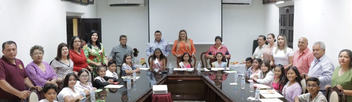 CLAUDIA VALDEZ RINDE PROTESTA A LOS INTEGRANTES DEL CABILDO INFANTIL 2023