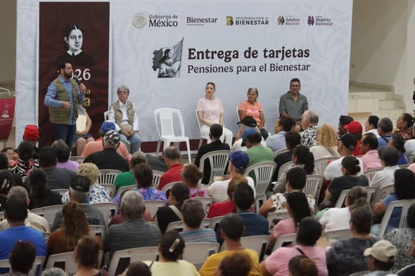 *Participa Estrella Palacios en entrega de tarjetas de Programas para el Bienestar en beneficio de más de mil mazatlecos*