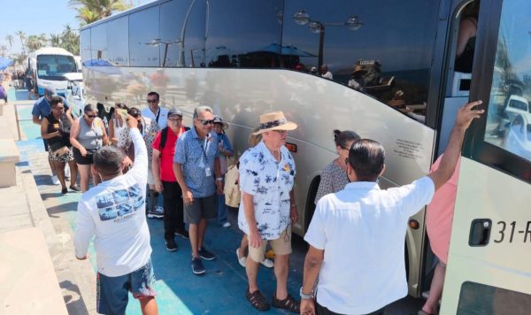 *Mazatlán recibe a más de 300 mil cruceristas en los primeros siete meses de 2026*