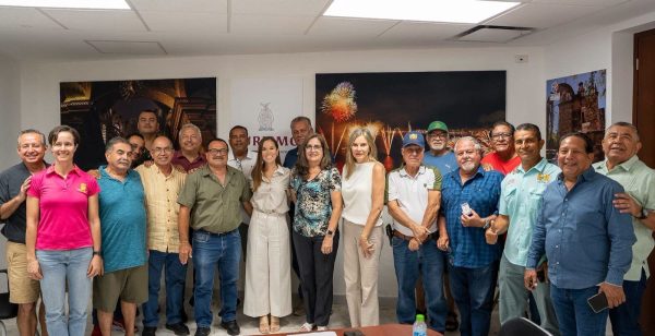*Entrega Sectur Sinaloa 23 credenciales a Guías de Turistas Certificados en Mazatlán*