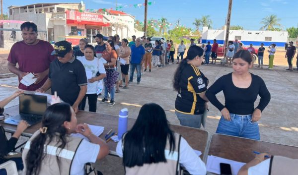 *DIF Sinaloa lleva 600 canastas alimenticias a pescadores de los campos pesqueros Las Arenitas y El Cuervo*